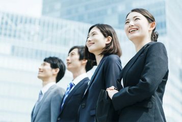 Nhân viên kinh doanh bán buôn (Tiếng Trung + Anh)